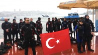 Türk Polis Teşkilatı’nın kuruluşunun 174’üncü yılı nedeniyle gerçekleştirilen etkinlikte engelliler, kurbağa adamlarla su altı dalışı yaptı. Haliç’in sularına dalan engelliler, şehit polisler anısına ay yıldızlı anıtı su altına yerleştirdi. Bağcılar Belediyesi ve İstanbul Emniyet Müdürlüğü, Polis Haftası ve Türk Polis […]