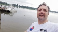 SUALTI Gazetesi”nde DENIZKARTALI, Woman TV’de ACIK DENIZ programlarini hazirlayan ve sunan Milliyet Gazetesi yazari Gokhan Karakas’in okurlarimiza Angola’dan selamlari var !