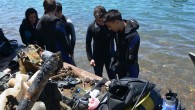 Ayvalık’ta 19 Mayıs Atatürk’ü Anma, Gençlik ve Spor Bayramı ve Gençlik Haftası nedeniyle düzenlenen dalış etkinliğinde tüplü dalış yapan gençler, deniz dibi temizliği yaptılar. Öğrenciler, denizden çuvallar dolusu atık çıkardılar. Balıkesir’in Ayvalık ilçesinde 19 Mayıs Atatürk’ü Anma Gençlik ve Spor […]