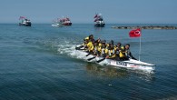 Atatürk’ün milli mücadeleyi başlatmak için Samsun’a çıkışının 100’üncü yılında İstanbul’dan kürek çekmeye başlayan UZMAR Dragon Bot Takımı, Karasu’ya ulaştı. Ekip, burada düzenlenen törenle karşılandı. Ulu Önder Gazi Mustafa Kemal Atatürk ve silah arkadaşlarının Samsun’a çıkışının 100. yılı onuruna düzenlenen “19 […]