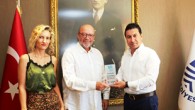 ‘Özel Müze’ statüsünde Kültür ve Turizm Bakanlığı’na, kurum olarak Bodrum Belediyesi’ne bağlı olan Bodrum Deniz Müzesi, görsel kimliğini yeniledi. Bodrum denizcilik tarihinde önemli yeri olan tarihi belgeler, eserler ve objelerin sergilendiği Bodrum Deniz Müzesi’nin logosu, Bodrum’da yaşayan Türkiye’nin önde gelen […]
