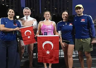 Türk yüzücüler Çağatay Kalkancı ve Ece Demir, ABD'nin New York