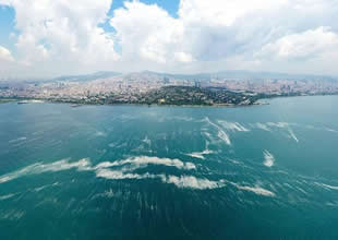 Marmara’nın röntgeni çekildi! 1,6 milyon kişi risk altında Marmara Denizi'nde yapılan bir araştırmaya göre, kıyı erozyonu ve deniz