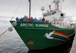 Greenpeace Arctic Sunrise gemisi Sumud Filosu’nda Greenpeace, Arctic Sunrise gemisinin küresel Sumud filosuna katılacağını duyurdu. Filoda