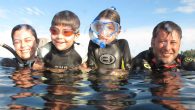 http://divemagazine.co.uk/ tarafından düzenlenen dünyanın en prestijli yarışmasında “Dünya Birincisi” olan; Yavuzdogan ailesi yönetimindeki Papua Explorers Dive Resort ve Liveaboard Coralia basta Türkiye ve Türk dalgıçların; Endonezya’nın gururu oldular. SUALTI Gazetesi olarak Türk sualtı dünyasını ve teşebbüslerini dünyaya tanıtan bu aileye […]