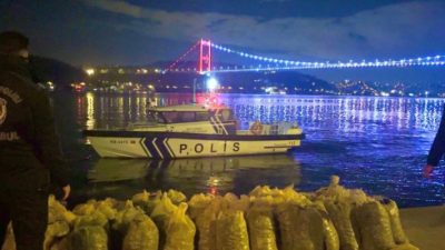 Fatih ve Sarıyer’de düzenlenen operasyonda yasak bölgede toplandığı ve insan