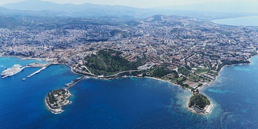 Kuşadası’ndaki Yılancıburnu Koyu’nun doğal ve arkeolojik önemine dikkat çeken EKODOSD