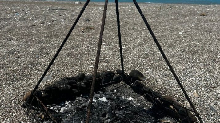 Antalya'nın Kumluca İlçesi Mavikent Mahallesi Sahilinde Caretta Caretta yuvalarında mangal