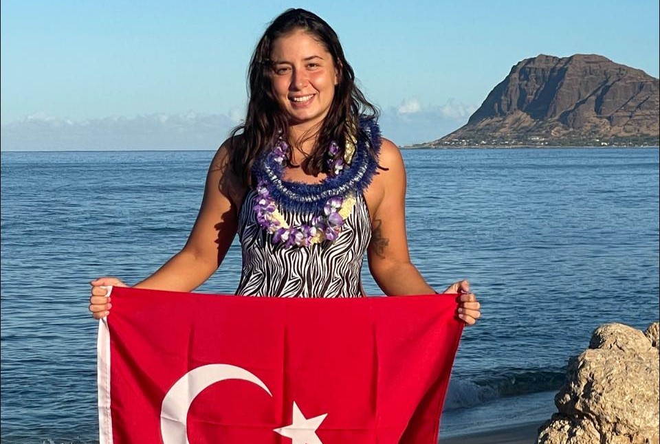 Milli ultra maraton yüzücü Bengisu Avcı, dünyanın en zorlu meydan
