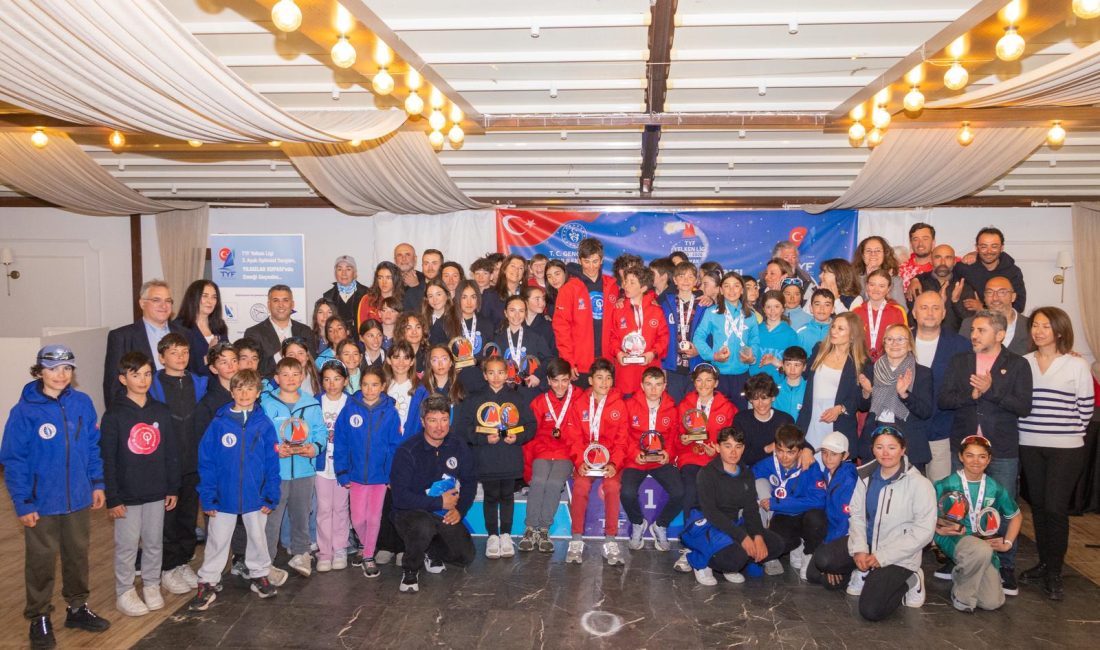 2025-2026 TYF Yelken Ligi 3. Ayak Optimist Yıldızlar Kupası Ödül Töreni ile Tamamlandı! 11-17 Nisan tarihleri arasında Ankara Yelken Kulübü ve İstanbul Yelken