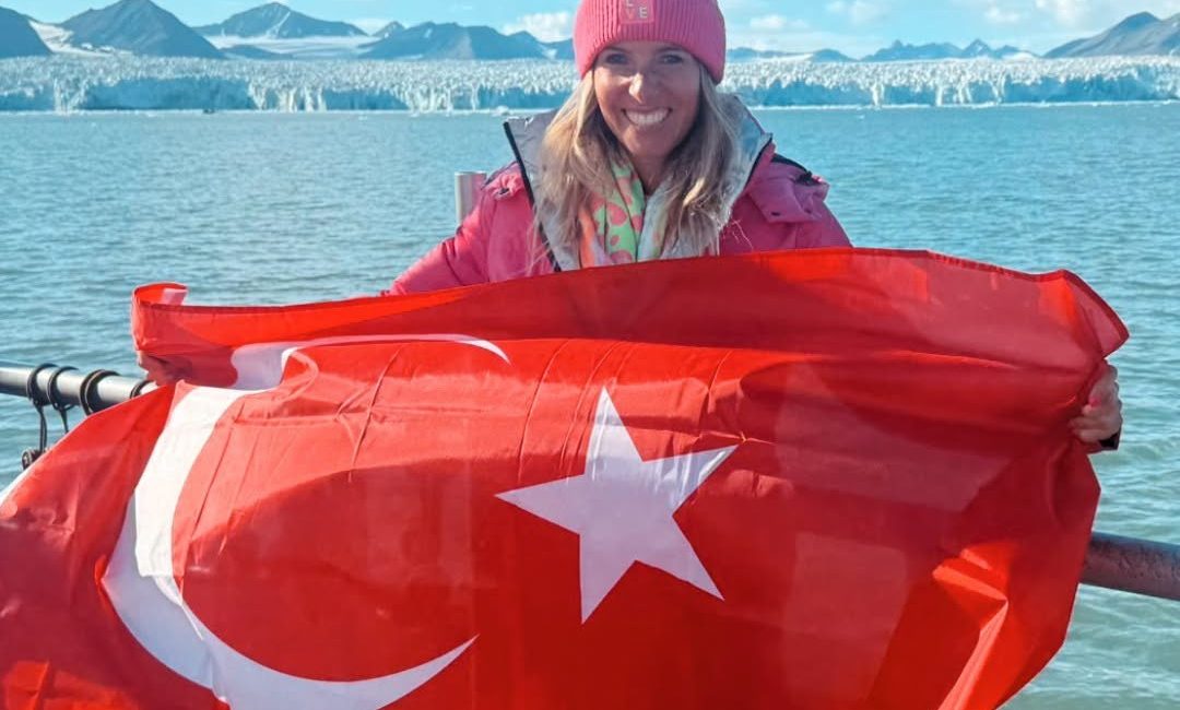 Kariyerinde altı dünya şampiyonluğu ve bir Guinness rekoru bulunan Açık
