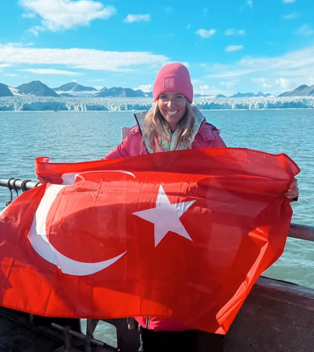 Kariyerinde altı dünya şampiyonluğu ve bir Guinness rekoru bulunan Açık