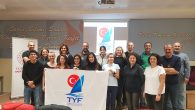 Aday Yelken Hakemi Kursu, Antalya Gençlik İl Spor Müdürlüğü Antalya Spor Salonu’nda 21-23 Şubat tarihleri arasında düzenlendi. 19 Aday yelken hakeminin katıldığı kursta eğitmen olarak Türkiye Yelken Federasyonu MHK Başkanı Milli Hakem Hakan Kütük ile Milli Hakem Gamze Altay Akdeniz […]