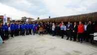 Çeşme Belediyesi’nin desteğiyle Arkas Çeşme Yelken Gençlik ve Spor Kulübü tesislerinde düzenlenen Türkiye Yelken Federasyonu Spor Toto Yıldızlar Kupası’nın açılı töreni gerçekleştirildi. Açılış öncesi TYF Sosyal Sorumluluk Komitesi tarafından deniz dibi temizliği yapıldı. Denizden çıkarılan atıklar tören alanında sergilendi. Törende […]