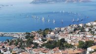 ANTALYA’nın Kaş ilçesindeki bir grup tekneci, 30 Ağustos Zafer Bayramı’nı Yunanistan’ın Meis Adası önünde daireler çizip, siren çalarak, kutladı. Kaş’ta Denizlerdeyiz Amatör Denizciler Derneği, Zafer Bayramı’nı kutlamak için etkinlik düzenledi. Türk bayrakları ve Atatürk posterleriyle donatılan 37 tekne, Kaş Setur […]