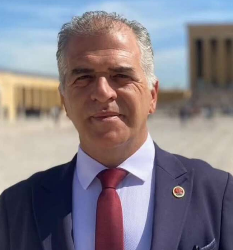 A.Sezai Oz yazar fotoğrafı