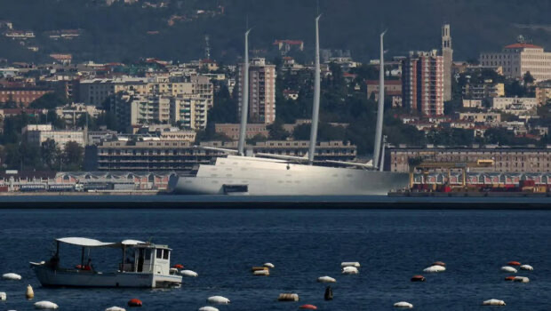 When the public pays for a superyacht It is not every day that the world’s largest sailing