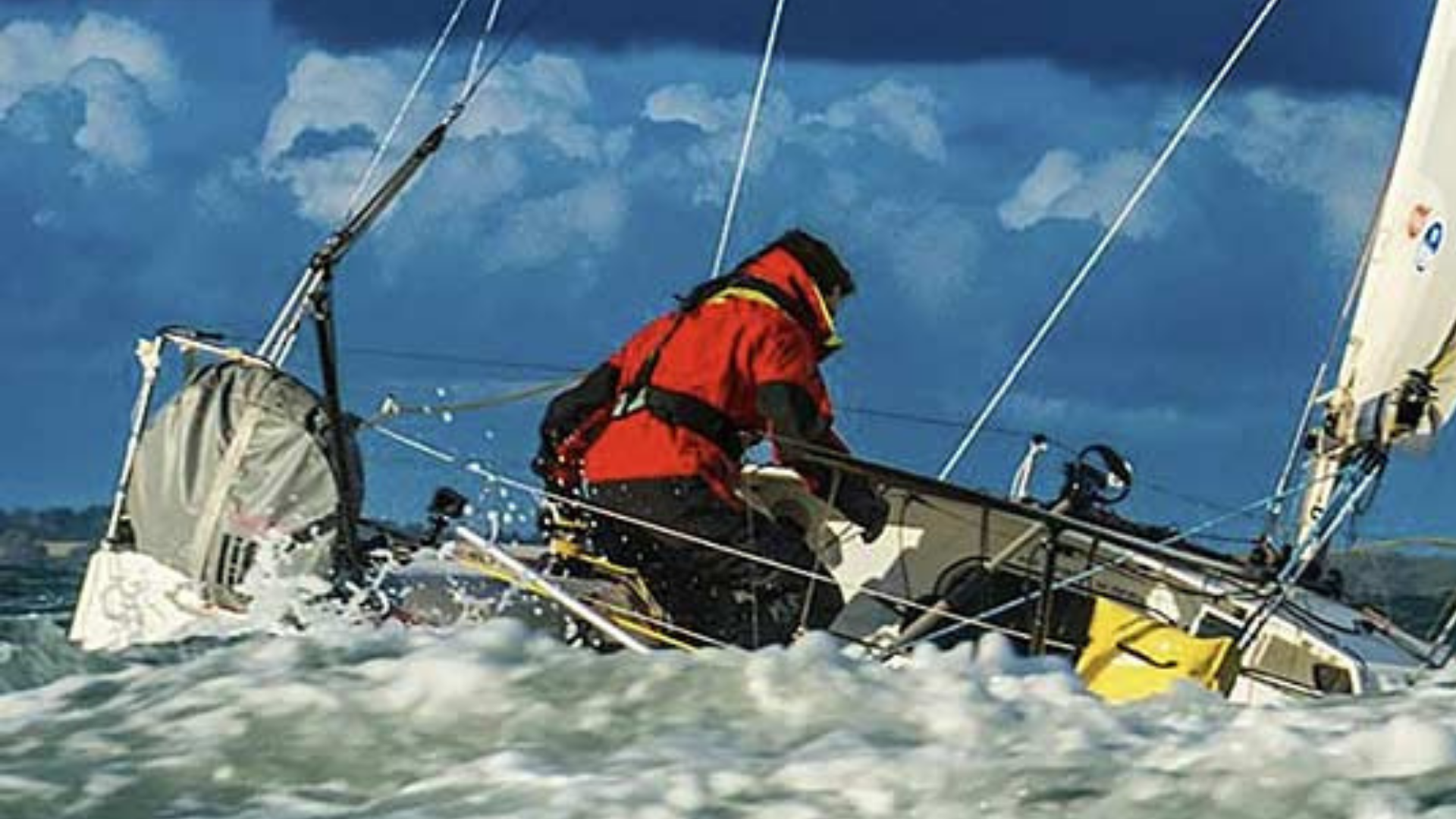 Mini Transat’ın 4’üncü gününde Deniz Bağcı 5’inci sırada Fransa’nın Les Sabled d’Olonne limanından 21 Eylül günü başlayan Mini Transat 2025’te Biscay Körfezi filoyu oldukça sert bir havada