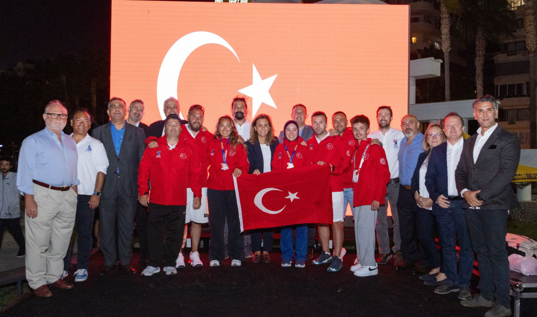 2025 Abilitysport Dünya Plaj Oyunları Para Yelken Kadınlar Sınıfında Altın ve Gümüş Madalya Bizim! 18–25 Ekim tarihleri arasında Mersin’de düzenlenen 2025 Abilitysport Dünya Plaj