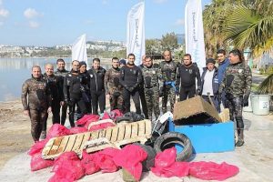 Muğla’nın Bodrum ilçesinde, “Denize En Çok Mavi Yakışır” sloganıyla düzenlenen