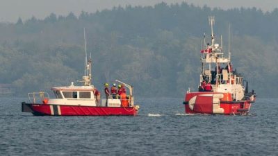 The Brighton Marine Rescue (BMR) is a marine rescue unit