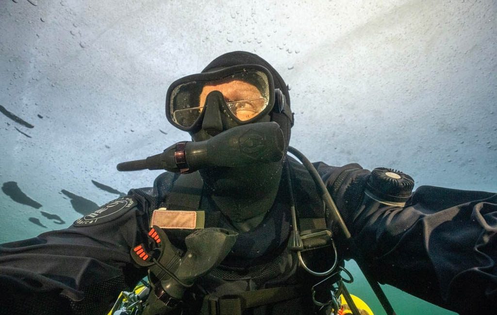 Staying Warm for Winter Dives If you’re diving in a