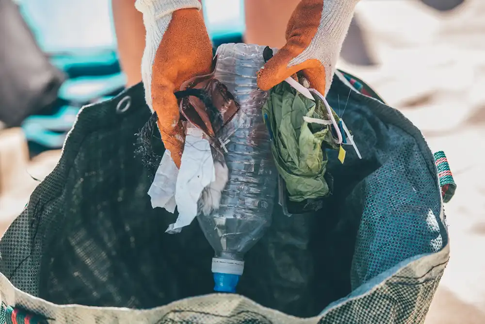 Plastic is on the rise on UK beaches (Photo: Aled
