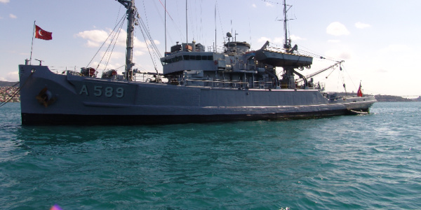 TCG IŞIN (A-589)TARİHÇESİ USS SAFEGUARD (ARS-25) (1944-1979) USS SAFEGUARD (ARS-25)