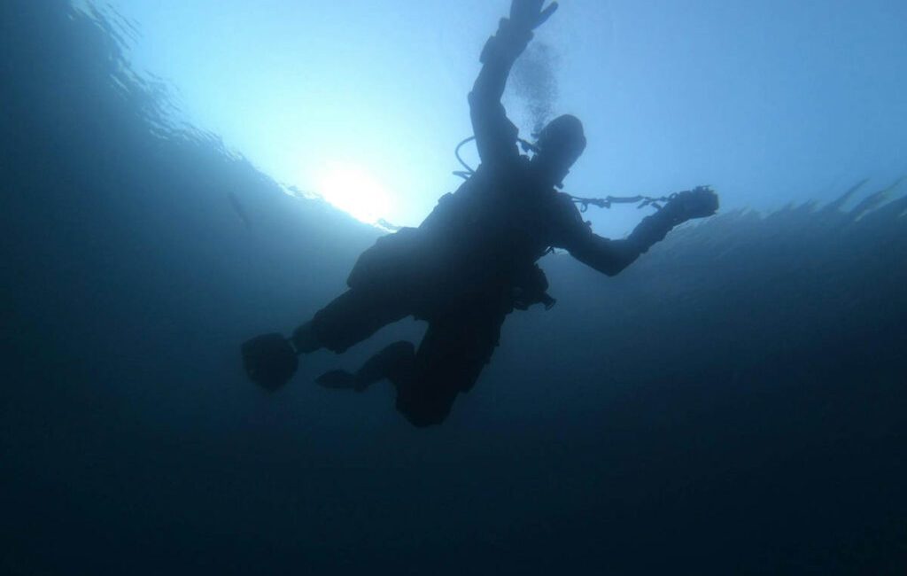 The recent death of a British diver following a solo
