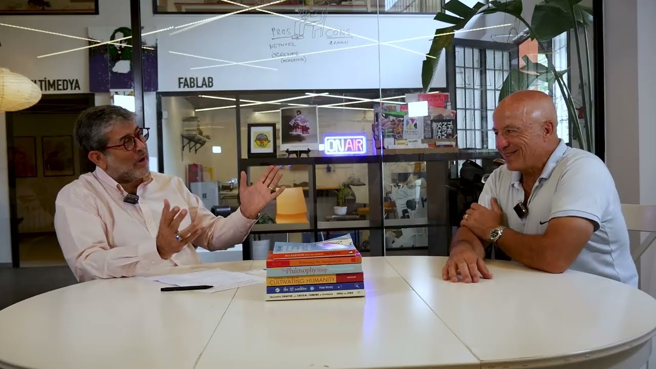 Dünyayı kürekle geçen Erden Eruç ile ilham dolu bir yolculuğa çıktık. Kaçırmayın! blank