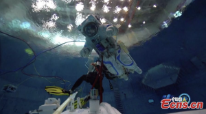 The Shenzhou-12 flight crew received underwater training simulating weightlessness. A