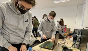 Eskişehir Teknik Üniversitesi RovsTech İnsansız Su Altı Otonom Araç Proje