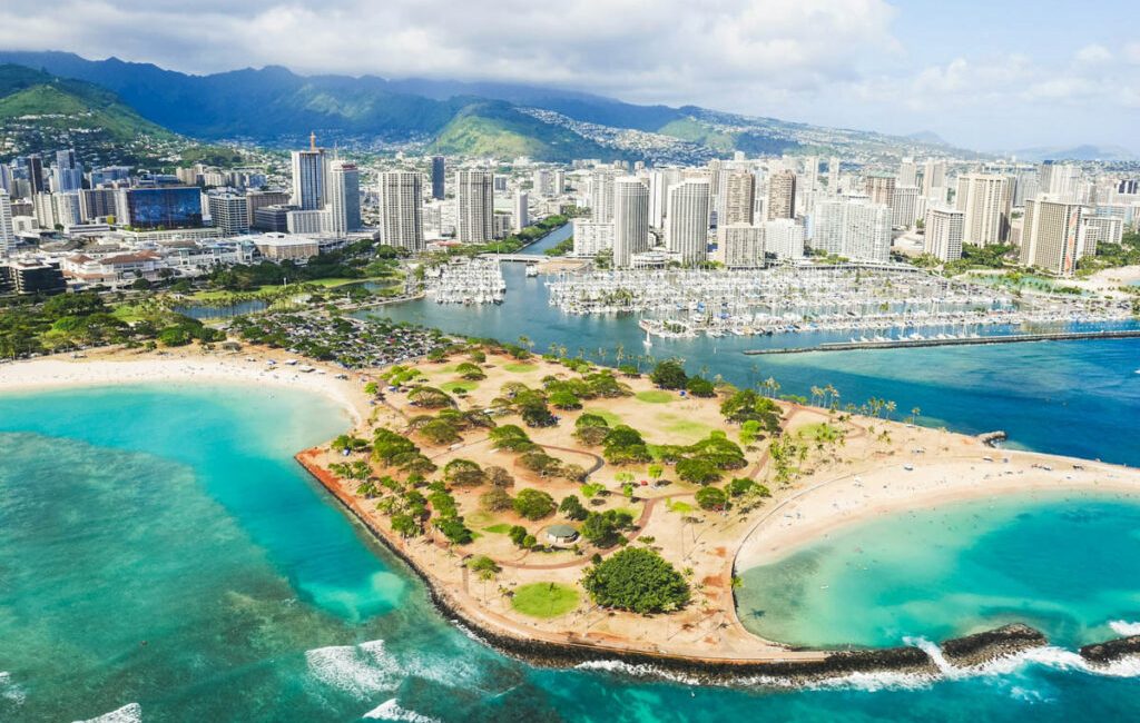 Body of Missing Diver Recovered Off Honolulu After Multi-Agency Search A missing diver has been found dead in waters off