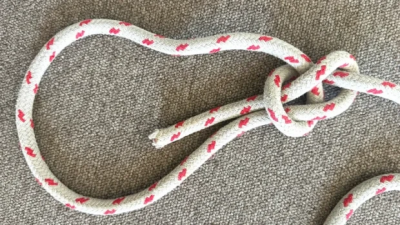 The bowline, is it losing its grip? The knot is