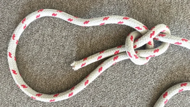 The bowline, is it losing its grip? The knot is