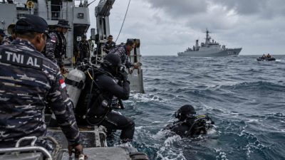 Indonesian Navy divers have reached the wreck of the Virgo