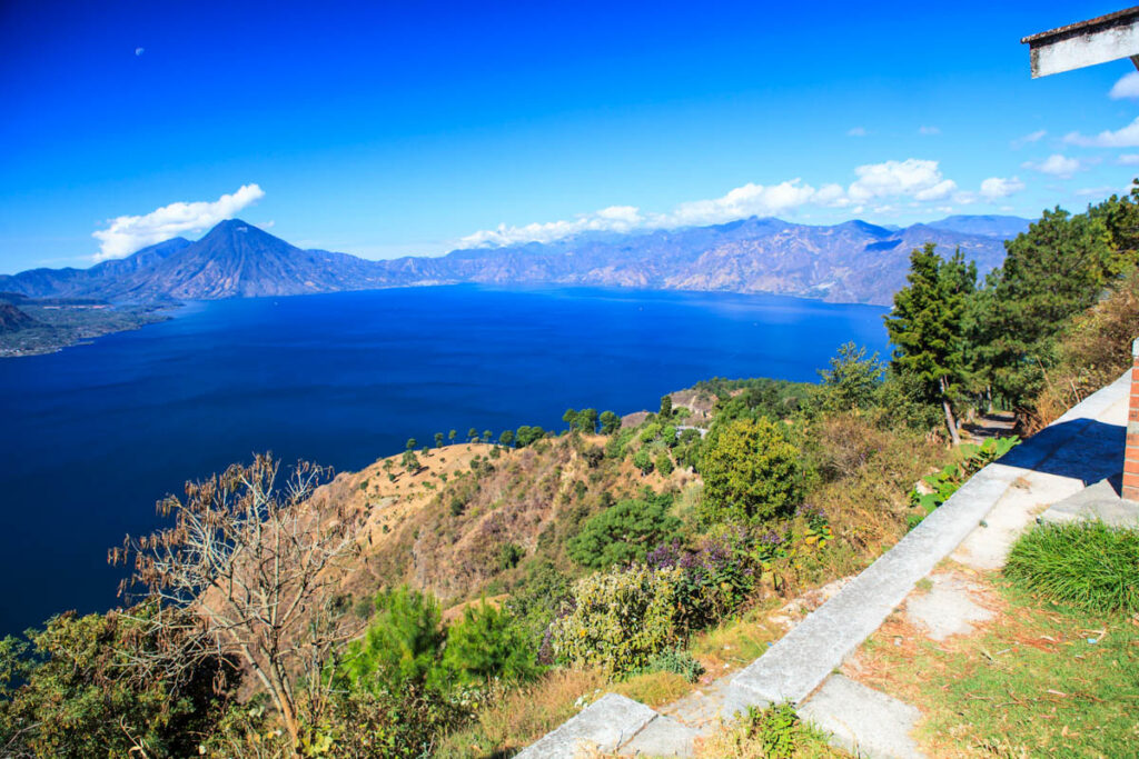New Research Confirms Submerged Maya Settlement Beneath Lake Atitlán A long-known underwater site in Guatemala has gained renewed scientific