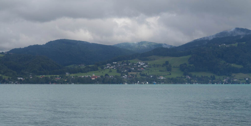 A 57-year-old Dutch diver has died following an emergency ascent