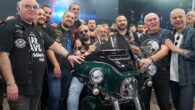Motosiklete binmenin sadece sürmek olmadığını kanıtlayan etkinliklerden biri de festivallerde buluşmak, fuarlarda dolaşmaktır. Motobike İstanbul 2025 fuarı, insanın sinir katsayısını zıplatan şehir trafiğinden sıyrılarak doğanın sunduğu güzellikler eşliğinde yolculuk yapmayı sevenleri buluştururken kışın ortasında festivali aratmayan bir ortam sunmayı başardı. […]