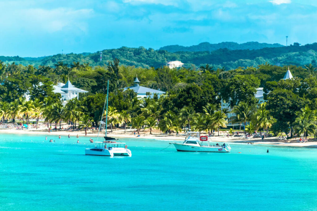 Jamaica Reopens Fully for Winter Travel Following Rapid Post-Hurricane Recovery Jamaica has officially reopened to international tourists ahead of the