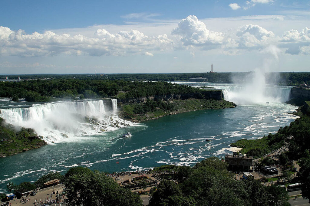 People That Have Attempted Stunts Over Niagara Falls Over the past century, many individuals have gone over Niagara