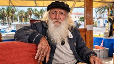 Bodrumsıcakhaber’in haberine göre; Bodrum’un emektar kaptanlarından ve sünger dalgıçlarından Aykan Er,