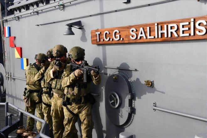 Türk Deniz Kuvvetleri Komutanlığı’nın güzide operasyon birliği Sualtı Taarruz Timleri
