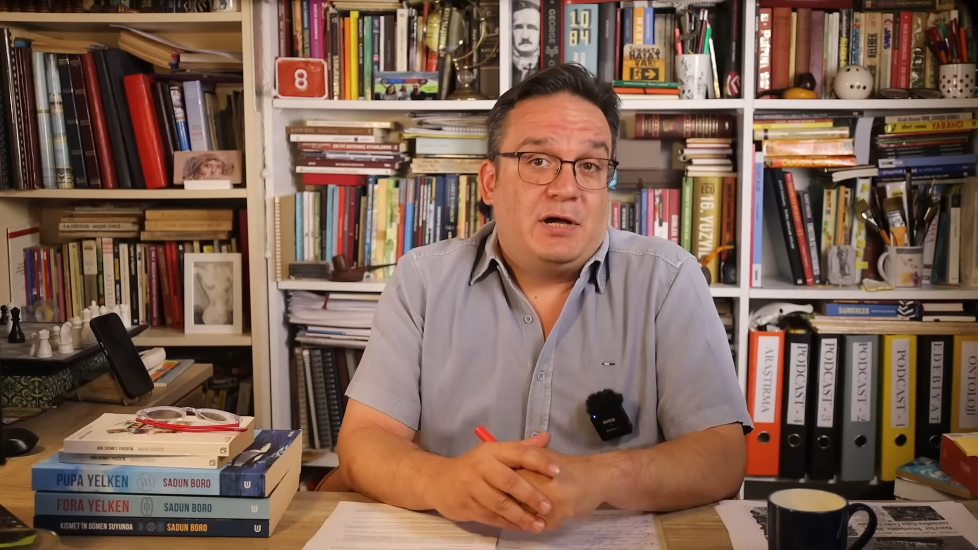 Sadun Boro: Yelkenli ile Dünya Turu Türk denizcilik tarihinin efsanevi ismi Sadun Boro’nun hikâyesine yelken açıyoruz.