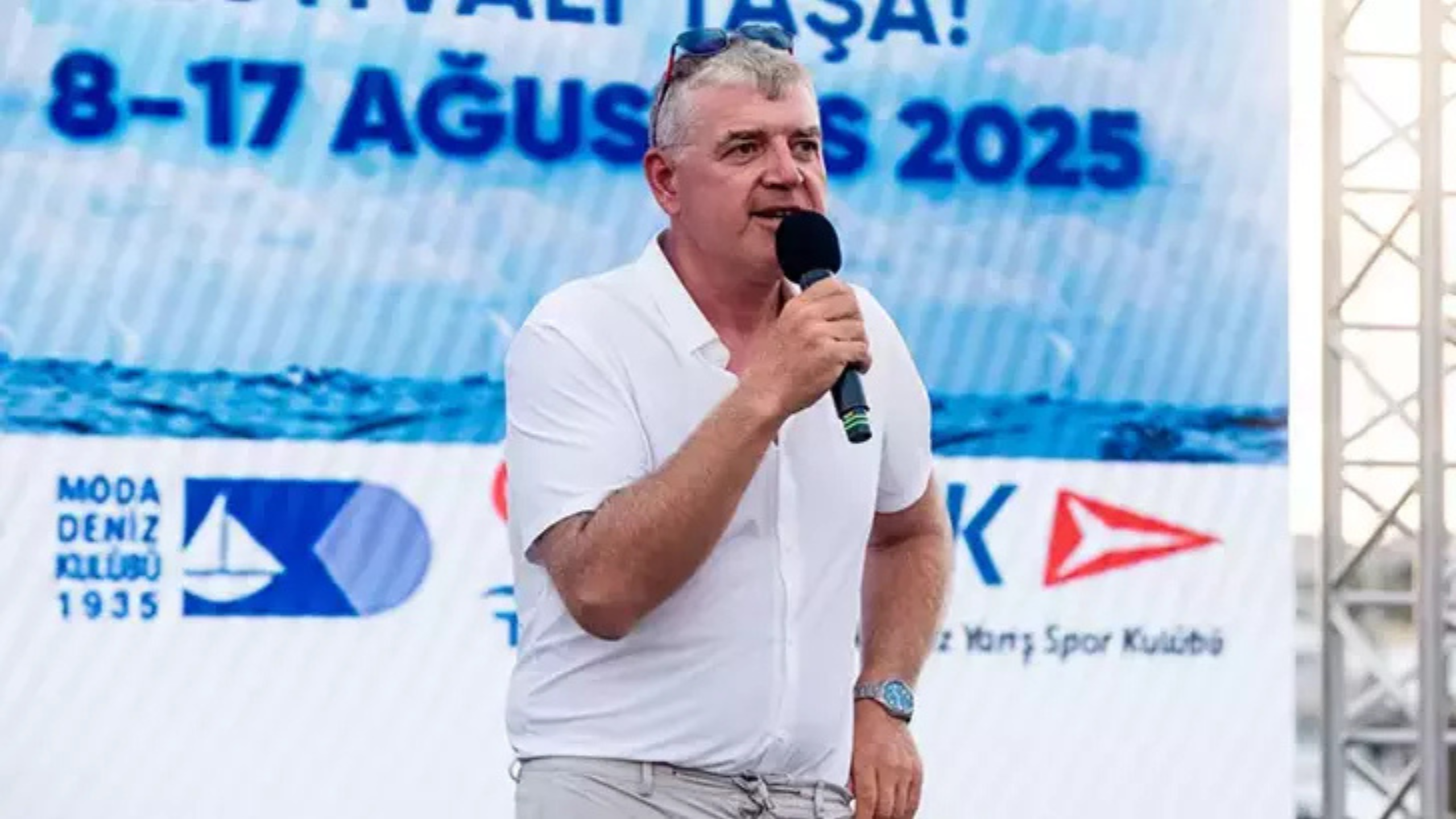 TAYK yönetiminde bayrak Ahmet Eker’e geçti ürkiye Açıkdeniz Yarış Kulübü’nde Yönetim Kurulu Başkanlığı görevine Ahmet Eker geltirildidi. Eker, TAYK’ın uluslararası konumunu daha