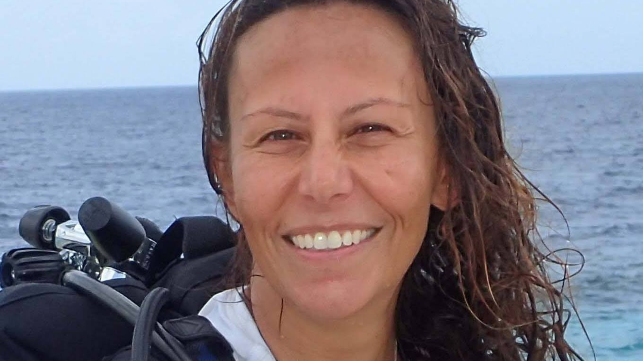 Deniz tutkunu, su altı gözlemcisi ve fotoğrafçısı Alev Özten Low,