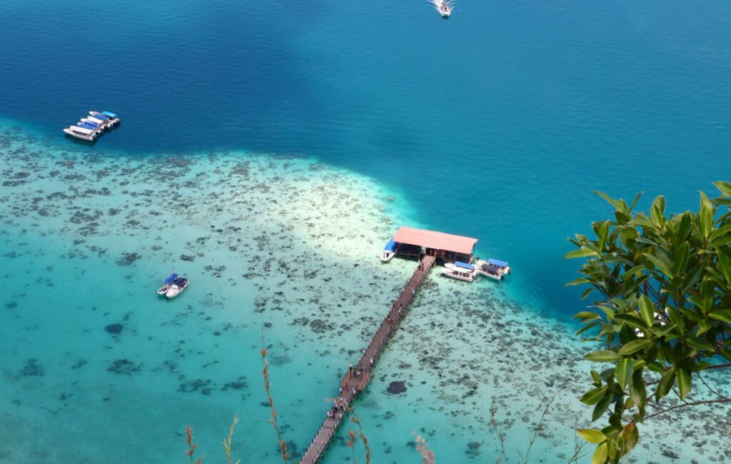 The search for a missing diver off Pulau Tenggol has