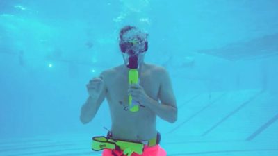 Mini scuba tanks (often called “pony bottles” or “spare air”)