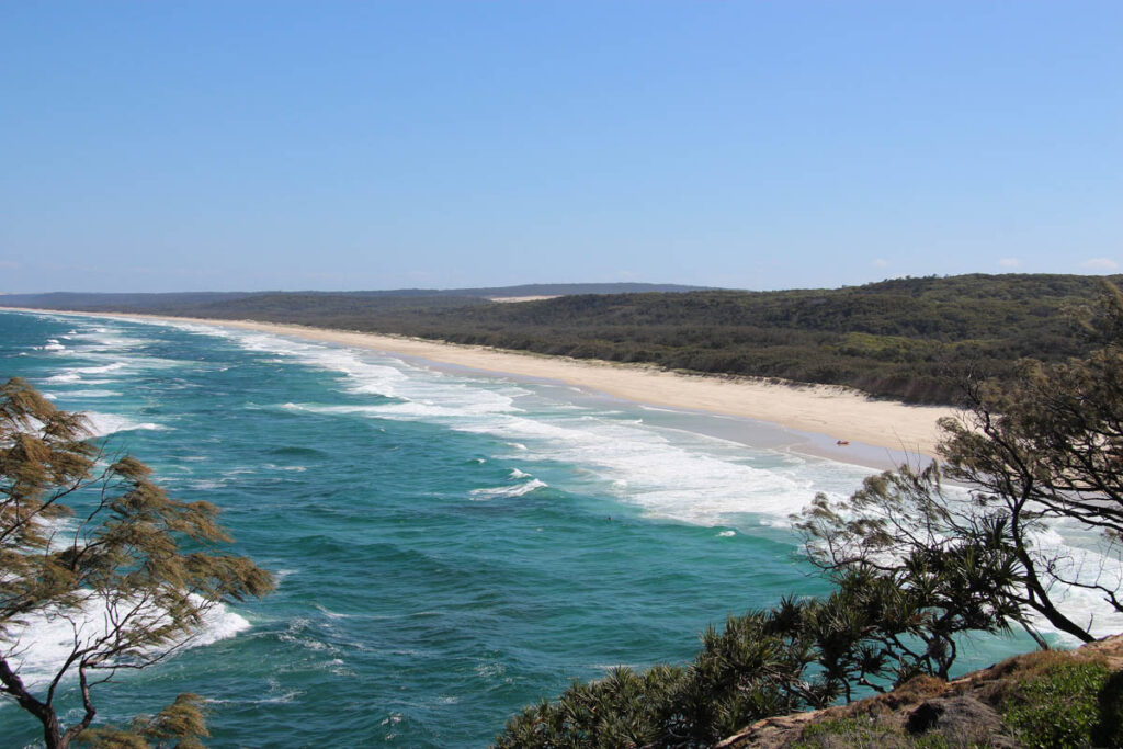 Divers Rescued After 20-Hour Ordeal Off North Stradbroke Island Two divers have been rescued after spending around 20 hours
