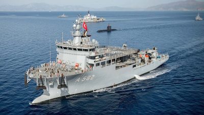 KKTC’de Girne’den Taşucu’na 270 yolcu taşırken önce alabora olan sonra
